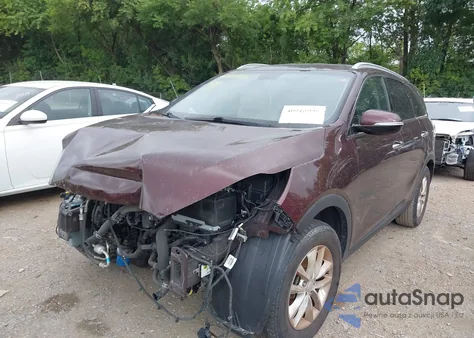 2017 Kia Sorento 2.4L Lx z USA, uszkodzony, nr VIN 5XYPG4A32HG187676